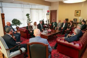 ANKARA (AA) – CHP Genel Başkanı Özgür Özel, Alevi vakıf,