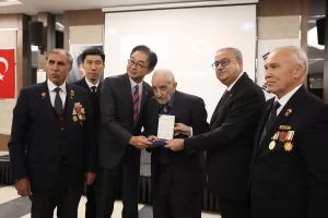 DİYARBAKIR (AA) – Güney Kore Büyükelçiliğince, Diyarbakır'da Kore gazileri ve