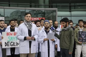 İSTANBUL (AA) – İstanbul görev yapan bir grup doktor, "Dünya