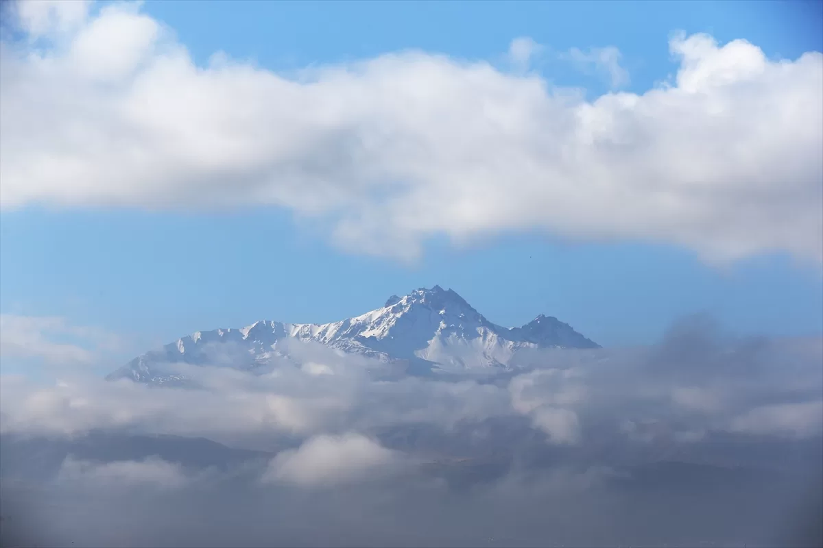 Erciyes Dağı'nda sis güzelliği