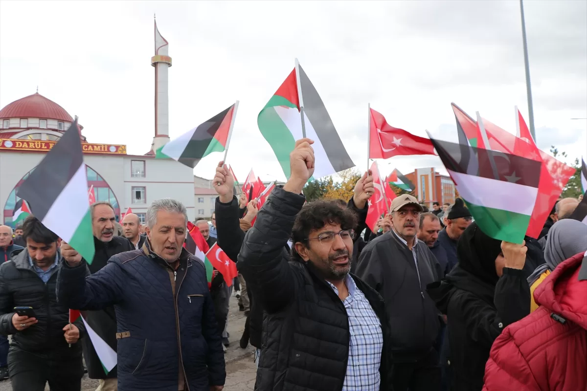 Erzurum'da akademisyen ve öğrenciler Filistin'e destek için yürüdü