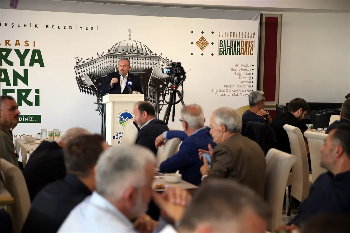 Eski TBMM Başkanı Şentop, Sakarya'da Balkan Buluşması'na katıldı: