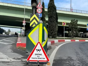 İSTANBUL (AA) – Fatih'te yayalara geçiş hakkı vermeyen sürücülere yönelik