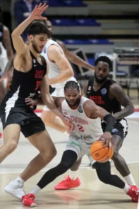 - Hapoel Bank Yahav: 99 - Galatasaray Ekmas: 96 (uzatmada)