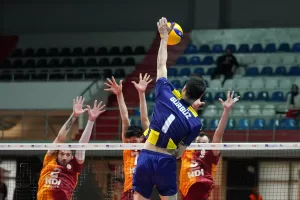 - Galatasaray HDI Sigorta: 2 - Fenerbahçe Parolapara: 3