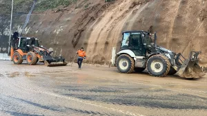 BOLU (AA) – Heyelan riski nedeniyle geçici olarak kapatılan Anadolu