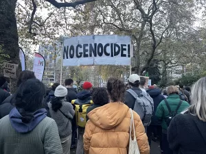LONDRA (AA) – İngiltere'nin başkenti Londra'da, İsrail'in Gazze'ye yönelik ablukasına