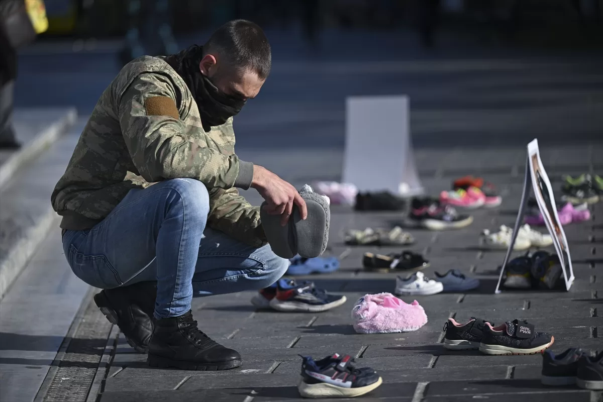 İsrail'in Gazze'deki çocuk katliamları İstanbul'da protesto edildi