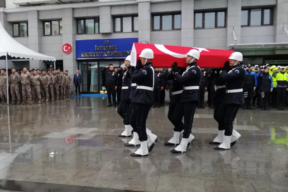 İstanbul'da şehit olan polis Lütfü Baykar için tören düzenlendi