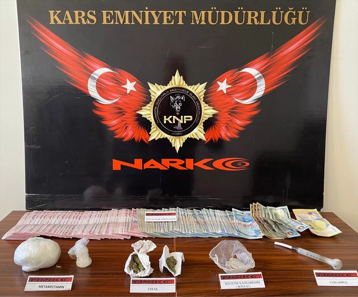 Kars merkezli “torbacı” operasyonunda 2 zanlı tutuklandı