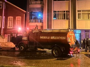 KASTAMONU (AA) – Kastamonu'nun İnebolu ilçesinde bir evde çıkan yangında