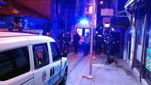 KIRIKKALE (AA) – Kırıkkale'de kavgadan kaçtığı sırada 3 katlı binanın