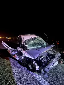 KONYA (AA) – Konya’nın Beyşehir ilçesinde, hafif ticari aracın traktörün