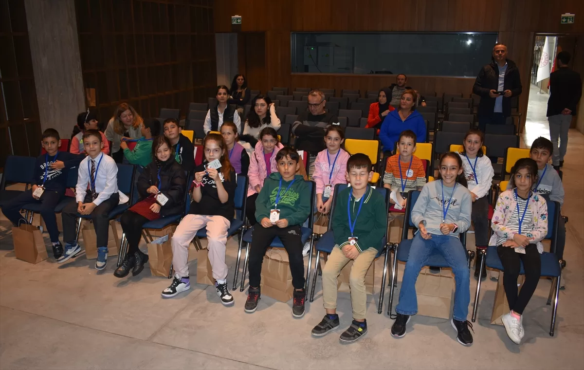 “Museum Takeover Day” etkinliğinde çocuklar Troya Müzesi'nde görev aldı