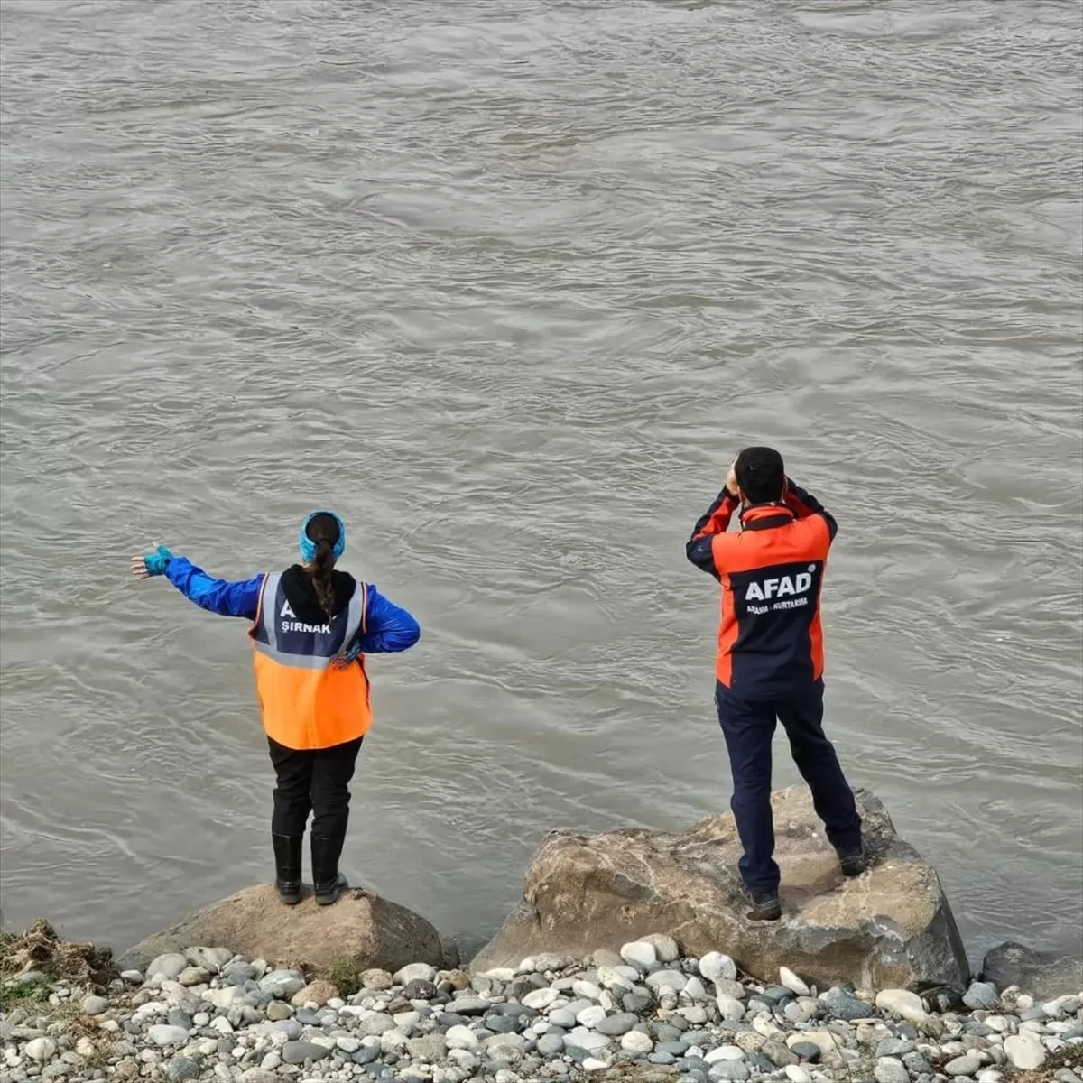 Şırnak'ta kaybolan genç için Dicle Nehri'ndeki arama çalışmaları devam ediyor