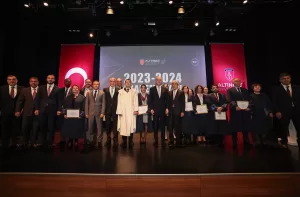 İSTANBUL (AA) – TBMM Başkanı Numan Kurtulmuş, İsrail'in Gazze'ye yönelik