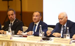 BAKÜ (AA) – TBMM Başkanvekili Bekir Bozdağ, Türk dünyasında huzur,