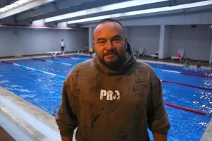 TEKİRDAĞ (AA) – Tekirdağ'da engelli çocuklar katıldıkları yüzme kursunda sosyalleşerek,