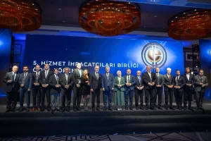 İSTANBUL (AA) – Ticaret Bakanı Ömer Bolat, Türkiye'nin dünya hizmetler