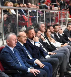 - Türkiye: 75 - Slovakya: 40