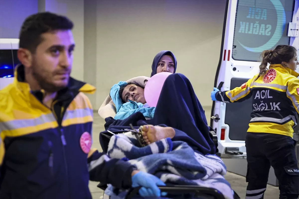 Türkiye'ye getirilen Gazzeli hastalar Etlik Şehir Hastanesi'nde