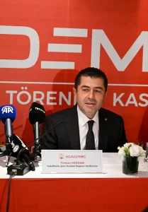 İSTANBUL (AA) – VakıfBank Kadın Voleybol Takımı ile Academic Hospital