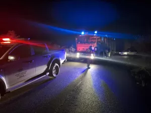 YALOVA (AA) – Yalova'da gece saatlerinde etkili olan fırtına nedeniyle