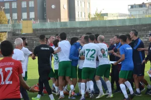 YALOVA (AA) – Bölgesel Amatör Lig 3. Grup'ta Yalova Yeşilovaspor
