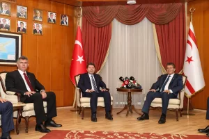 LEFKOŞA (AA) – Adalet Bakanı Yılmaz Tunç, KKTC Başbakanı Ünal