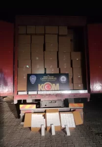 ADANA (AA) – Adana'da 300 bin paket kaçak sigara ele