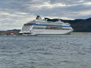 BARTIN (AA) – Rusya'nın Soçi kentinden hareket eden "Astoria Grande"