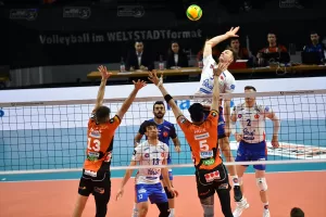 - Berlin Recycling Volleys: 3 - Halkbank: 0 