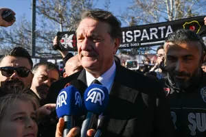 - "Zor hedefler liderlerin işidir. Camiam adına bu zor hedeflerin