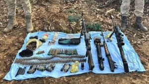 BİTLİS (AA) – Bitlis'te terör örgütü PKK'ya yönelik operasyonda, araziye