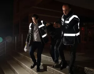 ÇANKIRI (AA) – Çankırı'da babasını öldürüp sobada yaktığı iddiasıyla gözaltına