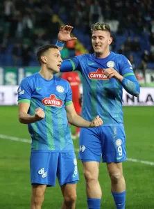 - Çaykur Rizespor: 3 - Siltaş Yapı Pendikspor: 1 (İlk