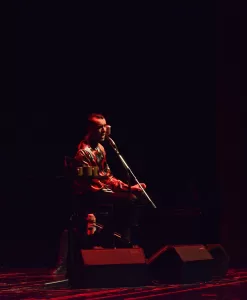 BURSA (AA) – Şarkıcı Cem Adrian, Bursa'da sanatseverler için konser