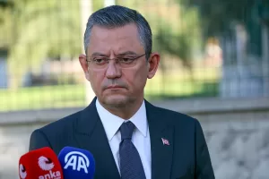 - "Bildiri imzalamakla şehit gelmiyor olsa ben günde beş bin