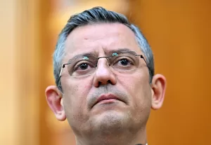 TBMM (AA) – CHP Genel Başkanı Özgür Özel, "Şehidin arkasından