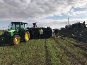 DİYARBAKIR (AA) – Diyarbakır'ın Çınar ilçesinde yolcu minibüsünün devrilmesi sonucu