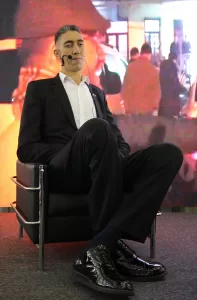 MARDİN (AA) – Mardin'de yaşayan, 2 metre 51 santimetre boyuyla