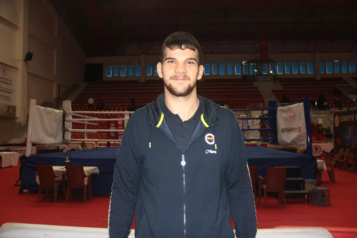 Fenerbahçe boksta Paris 2024 Olimpiyatları'nda altın madalya hedefliyor