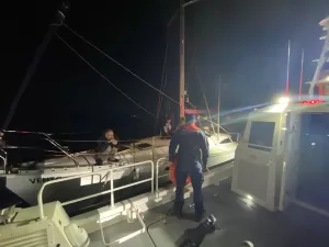 - Göçmen kaçakçısı olduğu iddiasıyla 3 şüpheli gözaltına alındı