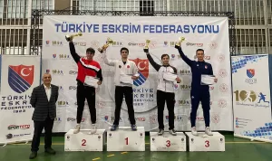 ANKARA (AA) – Başkentte düzenlenen Gençler Eskrim Federasyon Kupası'nda dereceye