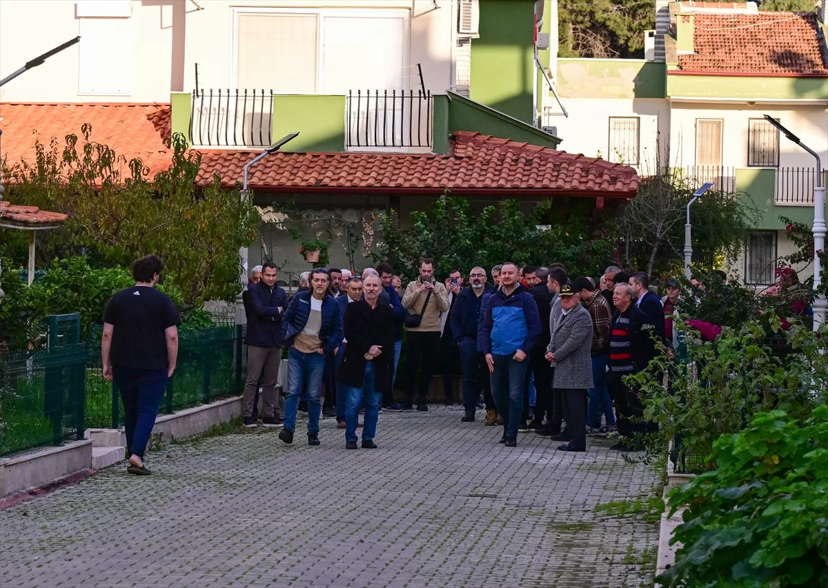 Hakem Halil Umut Meler İzmir'deki evine geldi: