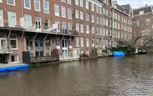 AMSTERDAM (AA) – Hollanda'da etkili olan yağışlar sebebiyle kanal ve