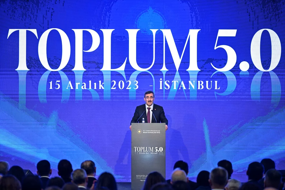 Cumhurbaşkanı Yardımcısı Cevdet Yılmaz “2. İstanbul İnsan Kaynakları Forumu”nda konuştu: