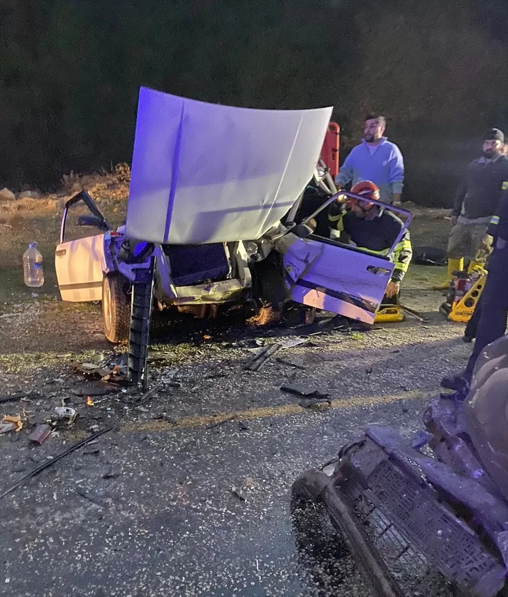 Karabük'te iki farklı trafik kazasında 4 kişi yaralandı