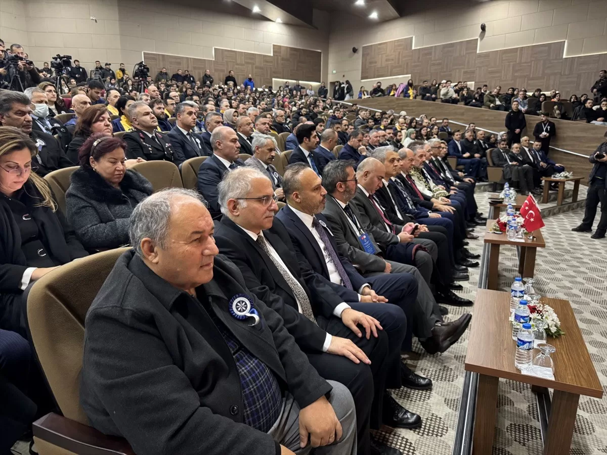 KKTC Cumhurbaşkanı Tatar, Ardahan'da düzenlenen konferansta konuştu: