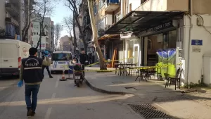 - Olay yerinden kaçan zanlı polis ekiplerince yakalandı